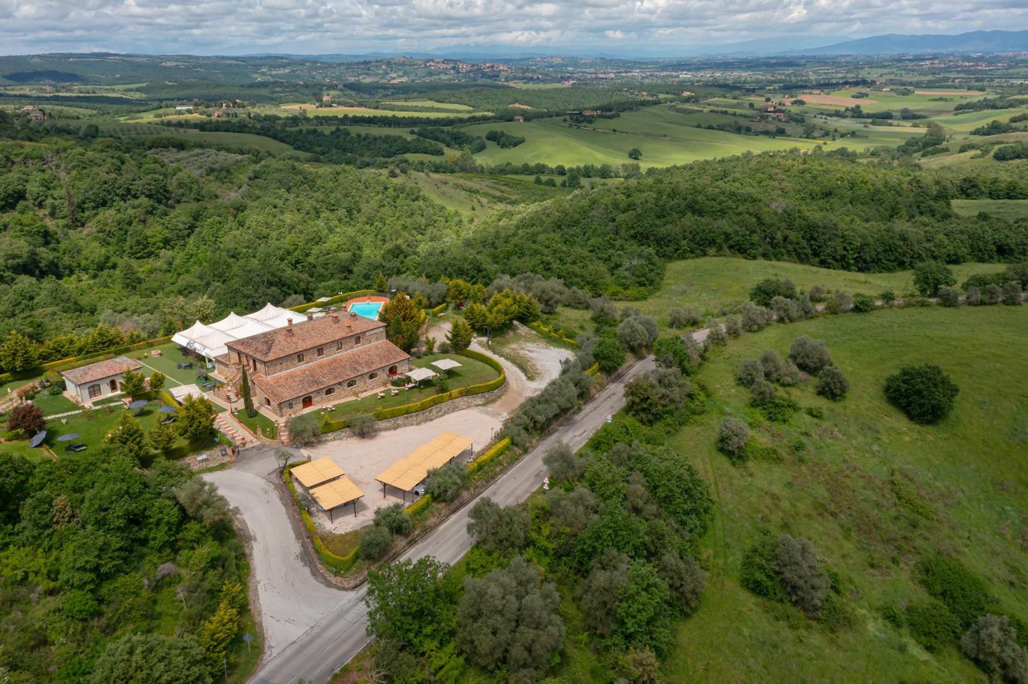 Poggio Paradiso Resort & Spa Montefollonico Exteriör bild