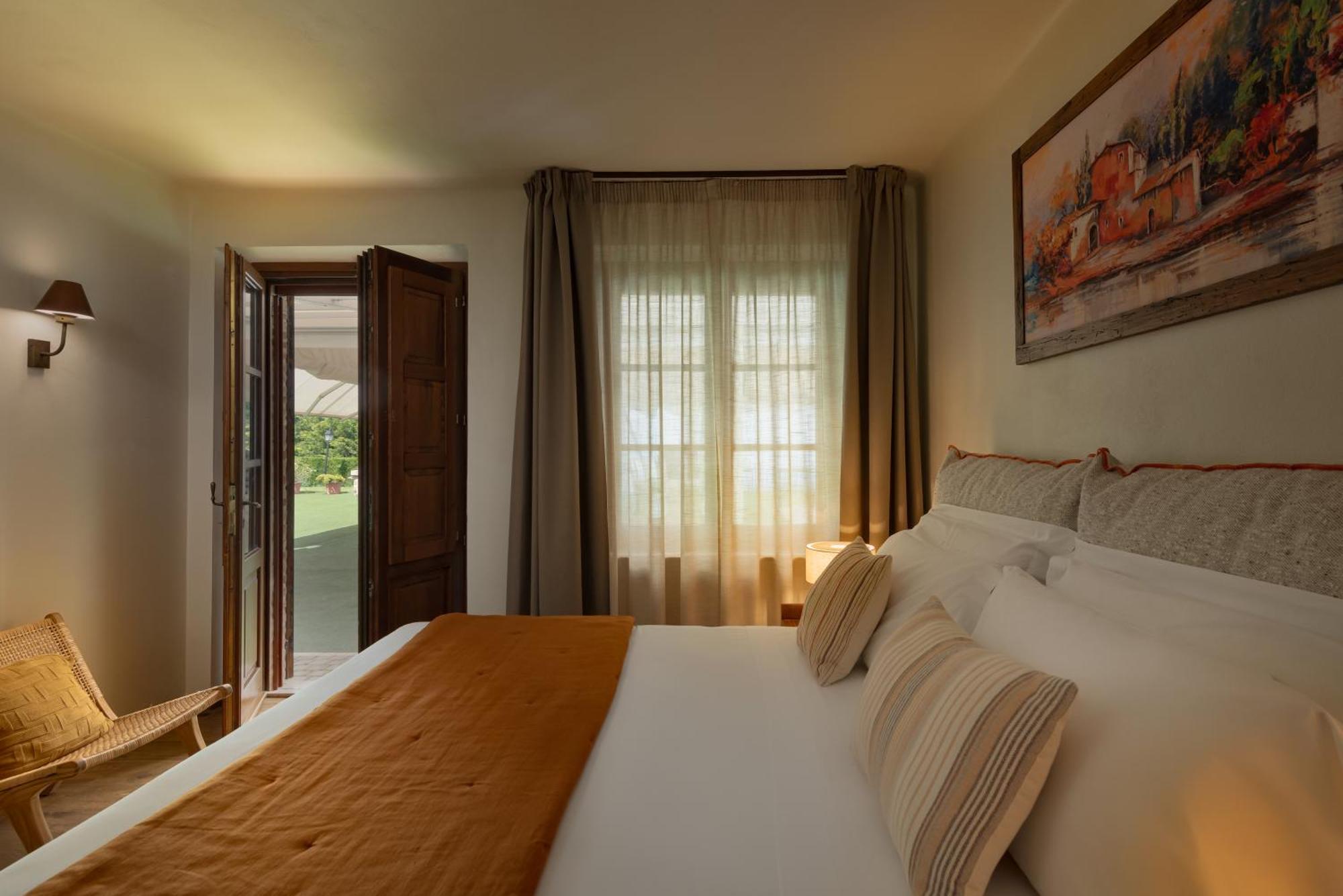 Poggio Paradiso Resort & Spa Montefollonico Exteriör bild